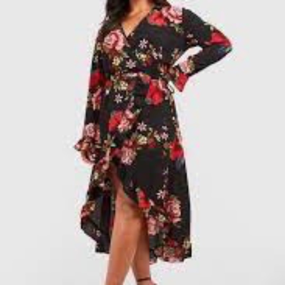 Boohoo Plus Dresses & Skirts - NWT - Boohoo size 22 black and floral adjustable wrap dress
